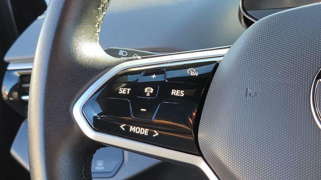 used 2023 Volkswagen ID.4 car, priced at $19,998