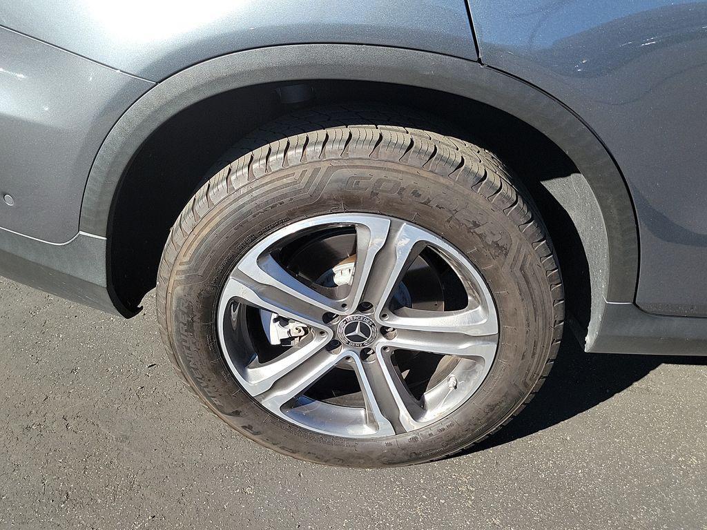 used 2021 Mercedes-Benz GLC 300 car, priced at $22,762