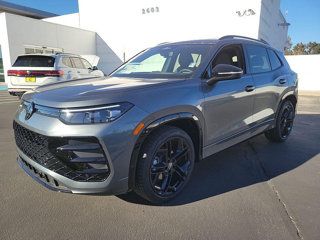 new 2026 Volkswagen Tiguan car, priced at $38,512