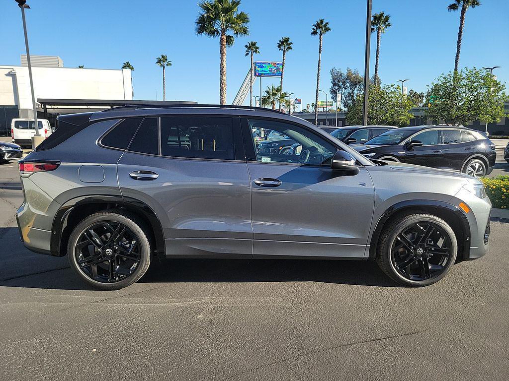 new 2026 Volkswagen Tiguan car, priced at $38,512