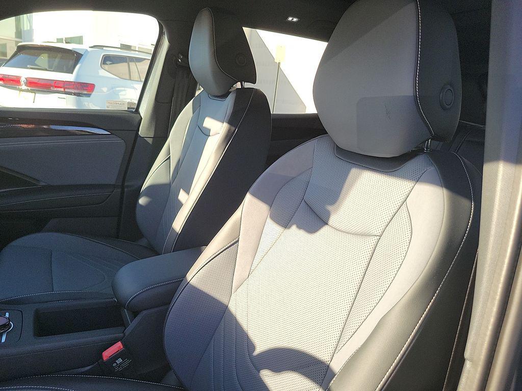 new 2026 Volkswagen Tiguan car, priced at $38,512