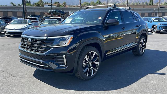 new 2026 Volkswagen Atlas Cross Sport car, priced at $53,601