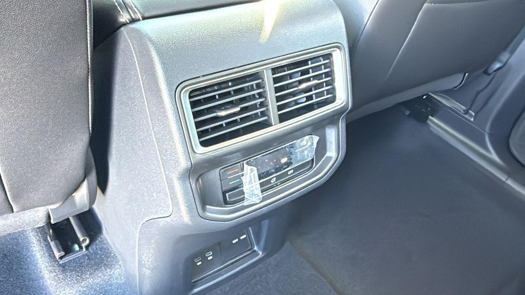 new 2026 Volkswagen Atlas car, priced at $46,148