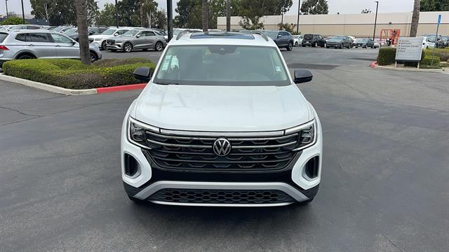new 2025 Volkswagen Atlas car, priced at $40,974