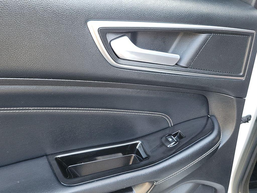 used 2015 Ford Edge car, priced at $12,994