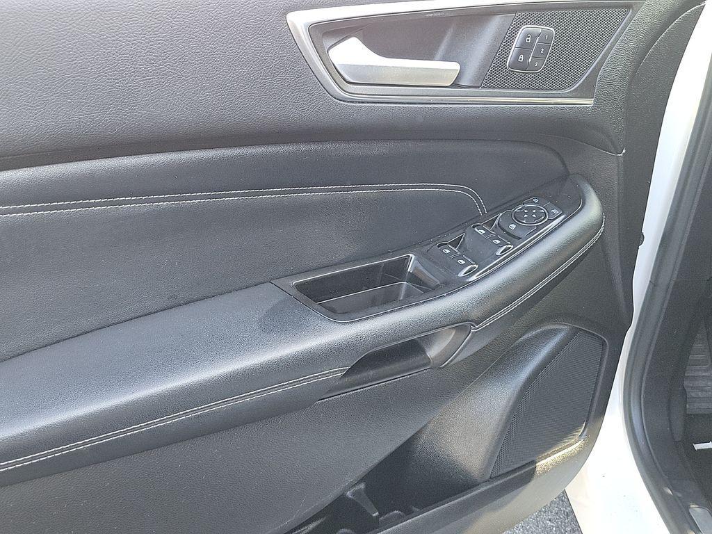 used 2015 Ford Edge car, priced at $12,994