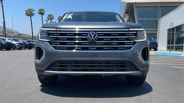 new 2025 Volkswagen Atlas car, priced at $43,269