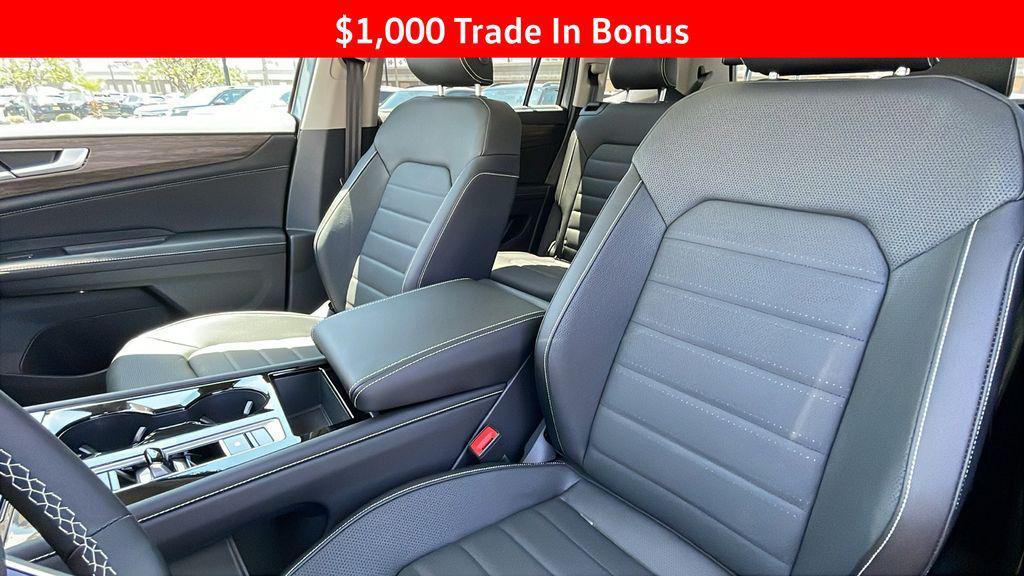 new 2025 Volkswagen Atlas car, priced at $46,104