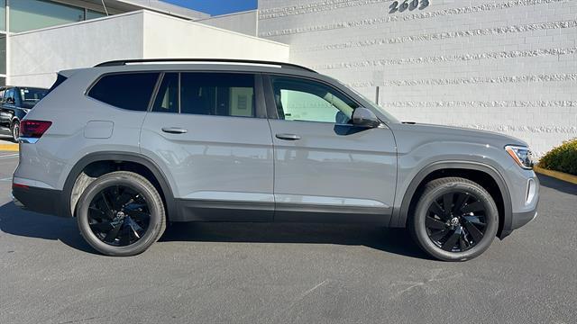 new 2026 Volkswagen Atlas car, priced at $45,931