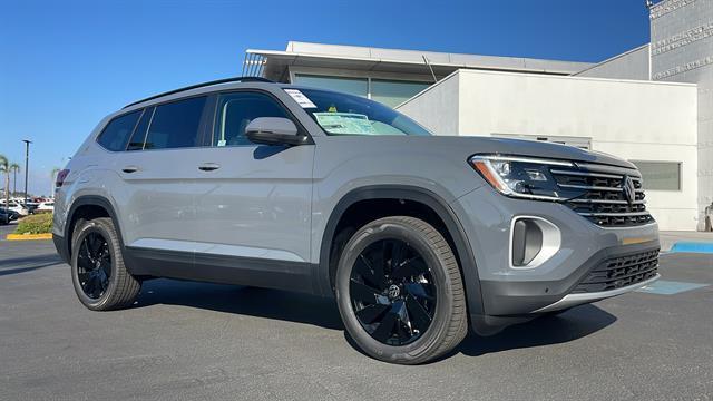 new 2026 Volkswagen Atlas car, priced at $45,931