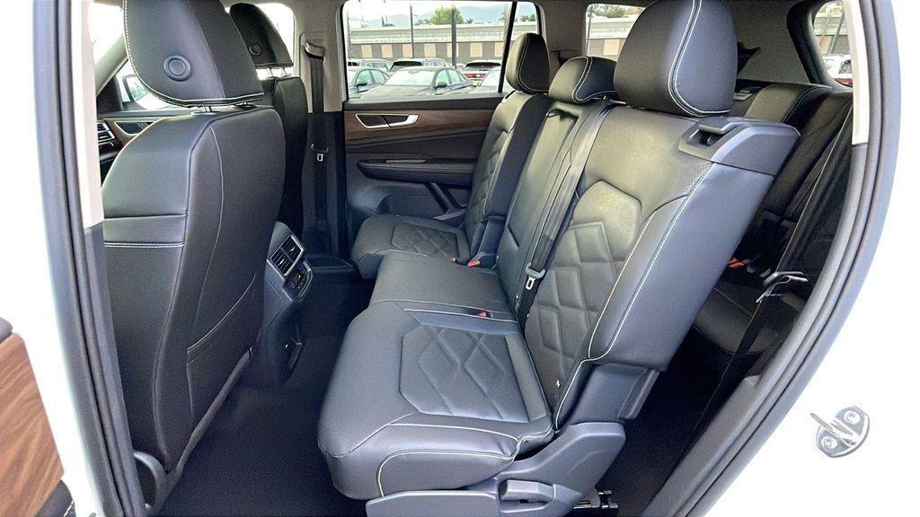 new 2026 Volkswagen Atlas car, priced at $38,962