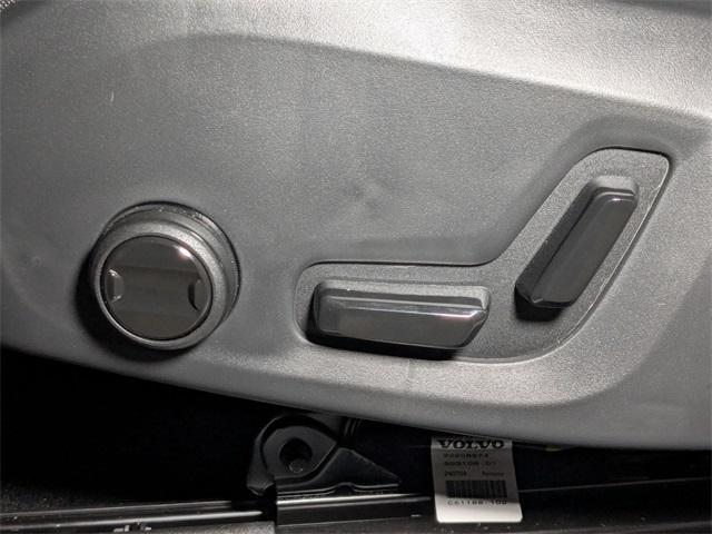 new 2025 Volvo XC60 Plug-In Hybrid car, priced at $62,075