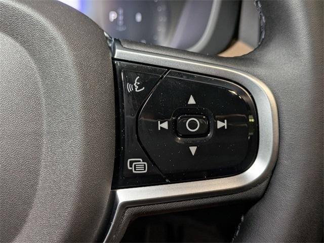 new 2026 Volvo XC60 car, priced at $58,135