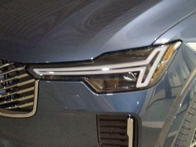 new 2026 Volvo XC90 car, priced at $71,110