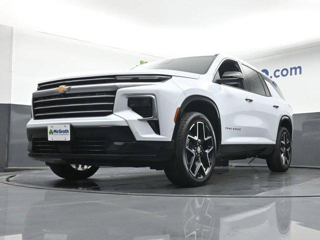 new 2026 Chevrolet Traverse car, priced at $55,915