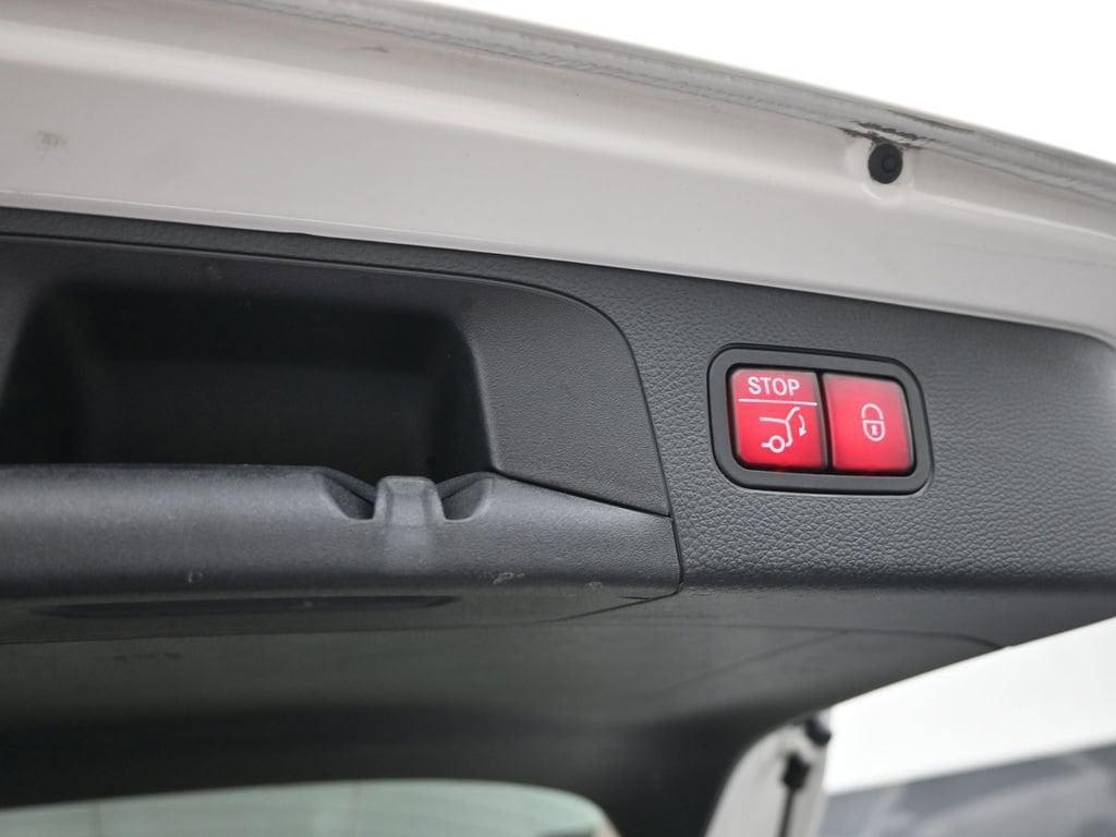 used 2022 Mercedes-Benz GLC 300 car, priced at $27,079