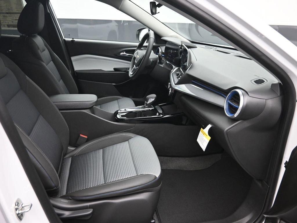 new 2026 Chevrolet Trax car, priced at $25,171