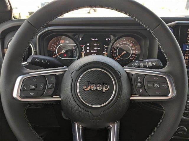 new 2025 Jeep Wrangler car, priced at $47,615
