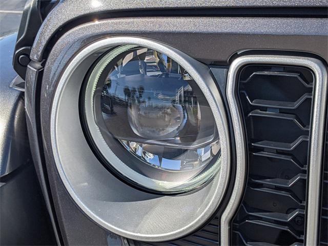 new 2025 Jeep Wrangler car, priced at $47,315