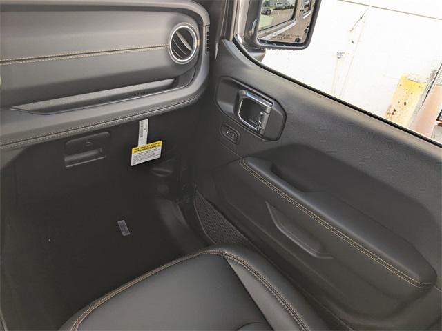 new 2025 Jeep Wrangler car, priced at $47,315