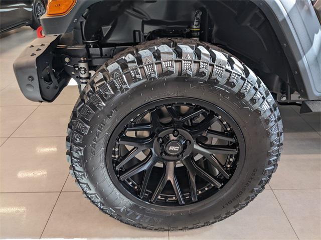 new 2026 Jeep Gladiator car, priced at $42,740