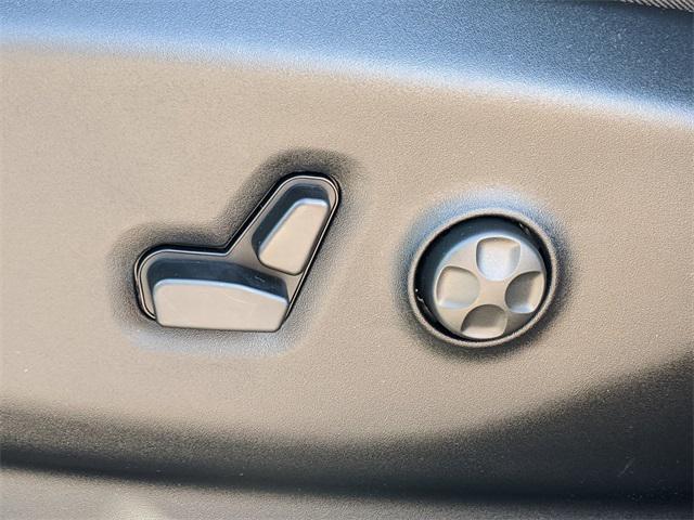 new 2026 Chrysler Pacifica car, priced at $43,285