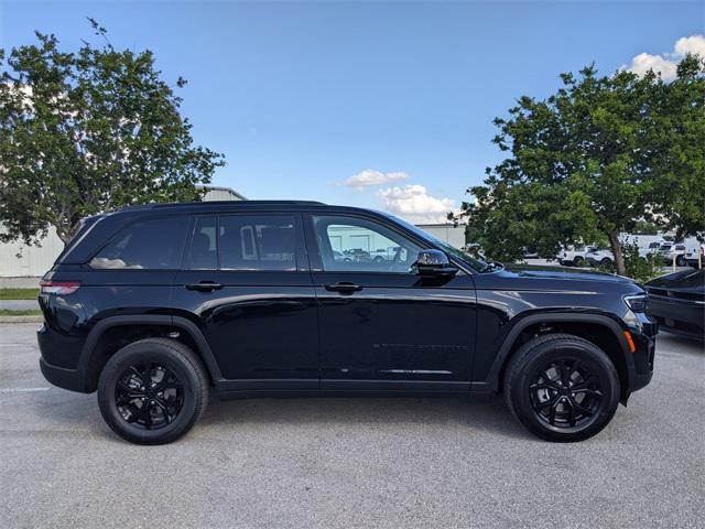 new 2025 Jeep Grand Cherokee car, priced at $38,975