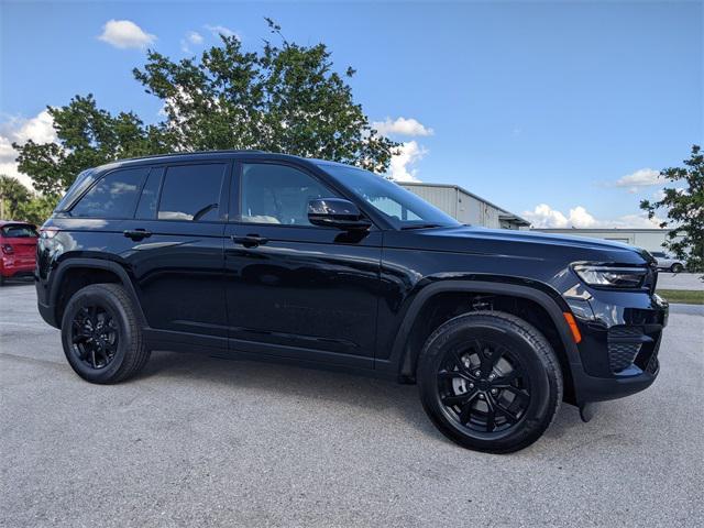 new 2025 Jeep Grand Cherokee car, priced at $38,975