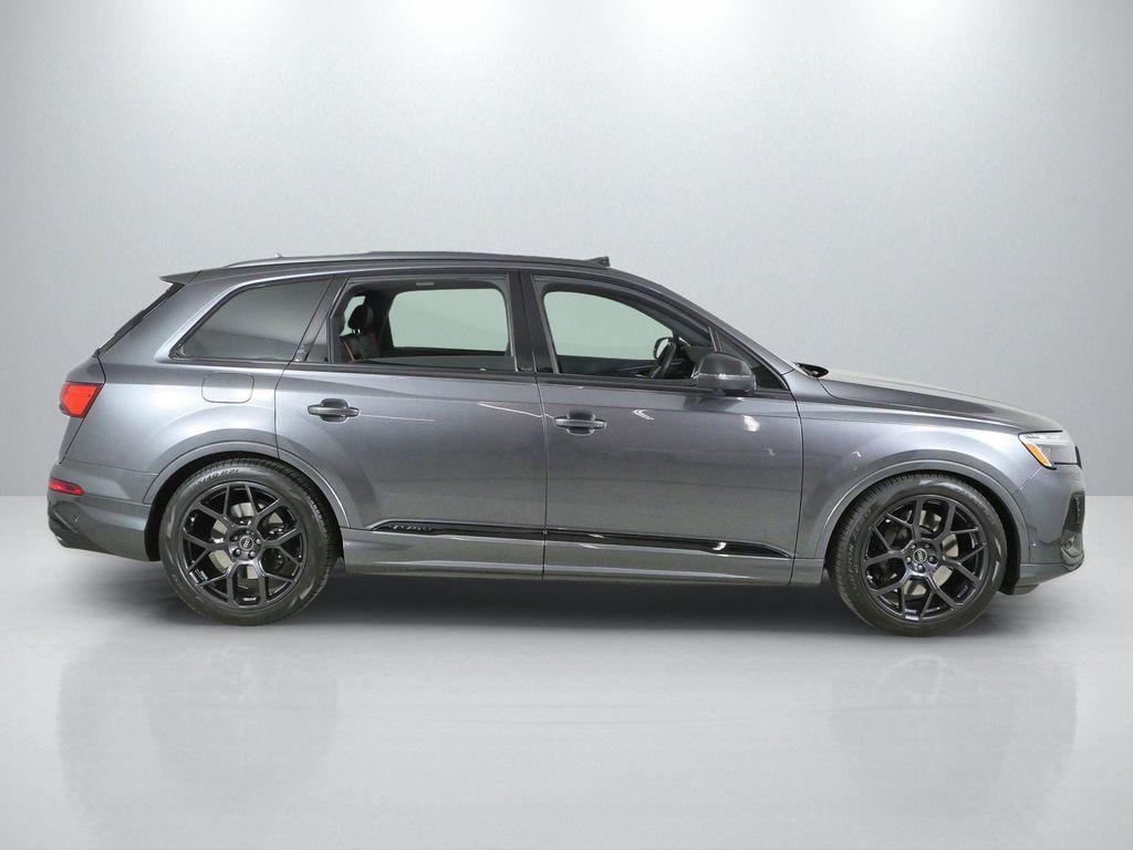 used 2025 Audi SQ7 car, priced at $91,400
