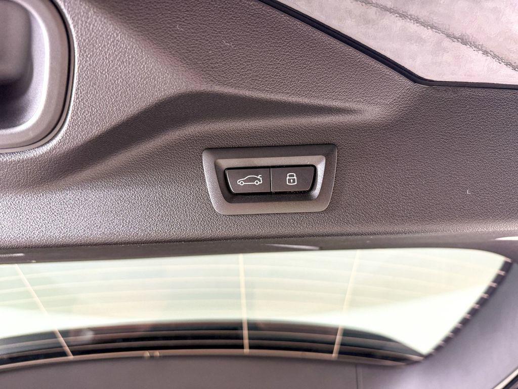 used 2026 BMW X7 car, priced at $89,215