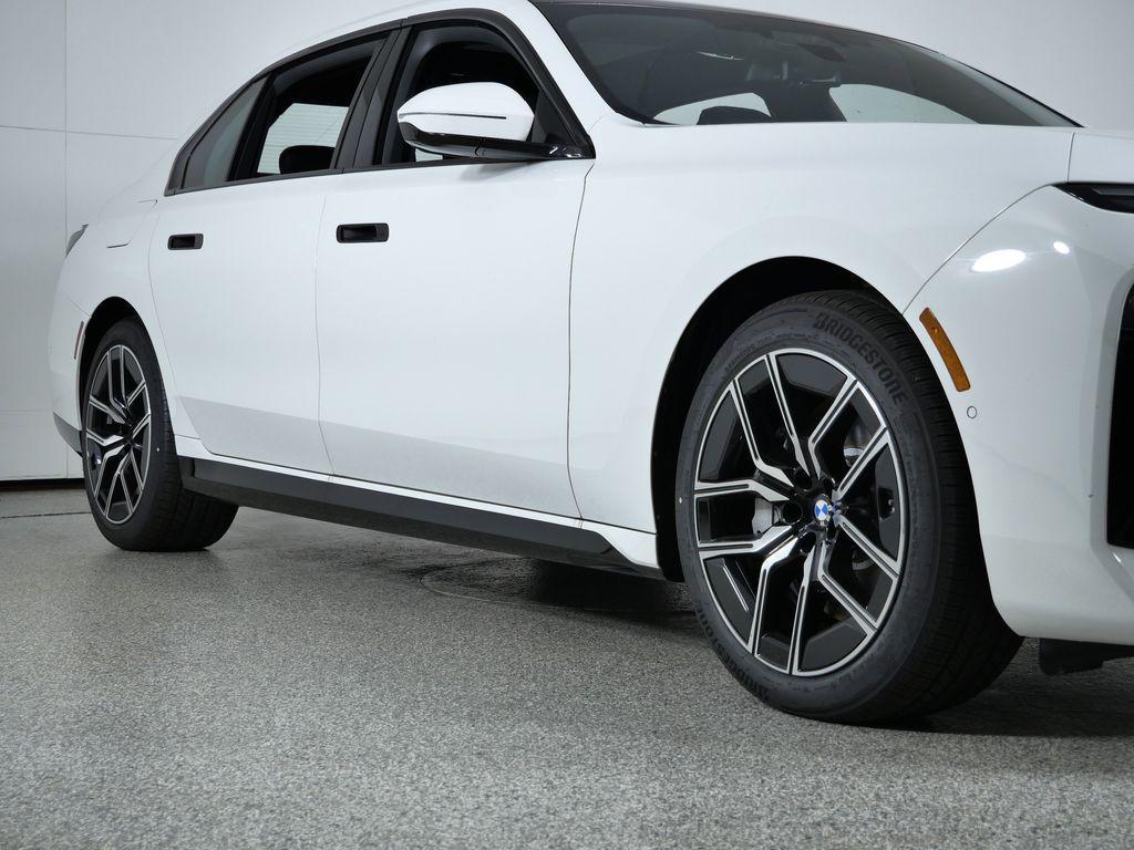 new 2025 BMW 760 car, priced at $127,325