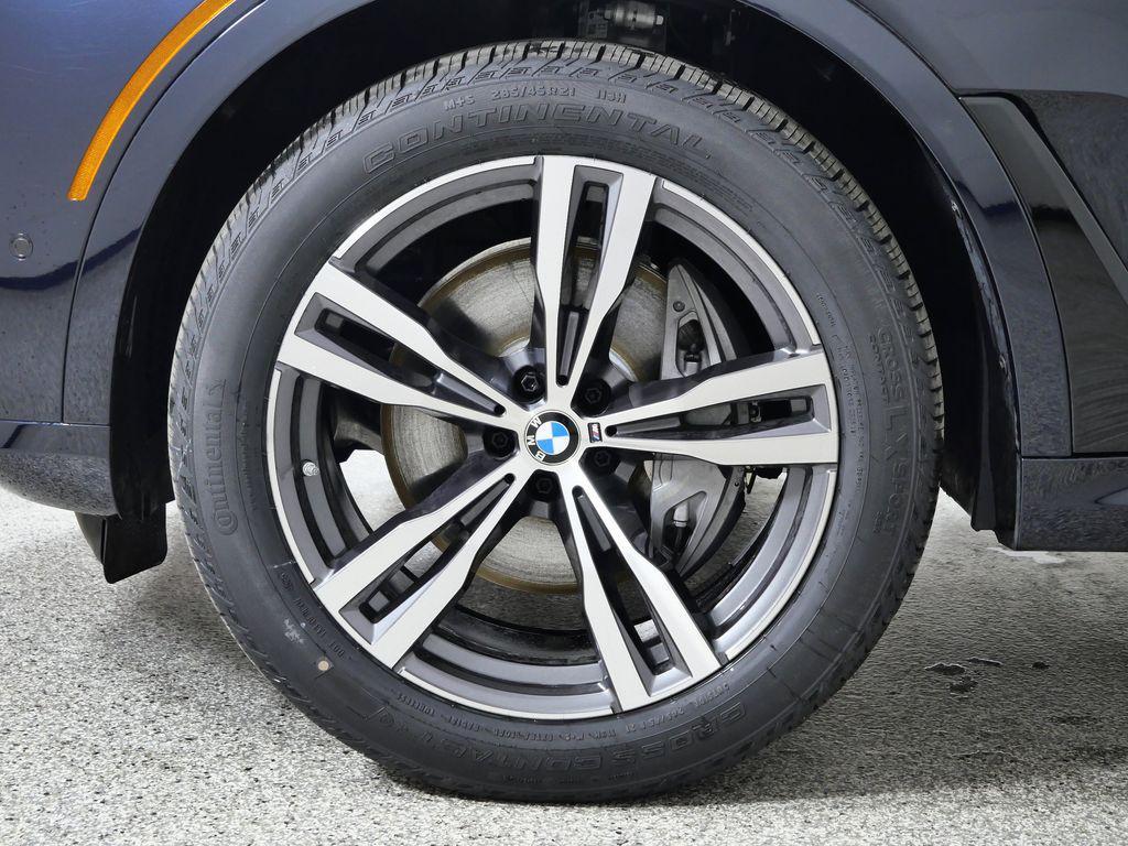 new 2026 BMW X7 car, priced at $97,055
