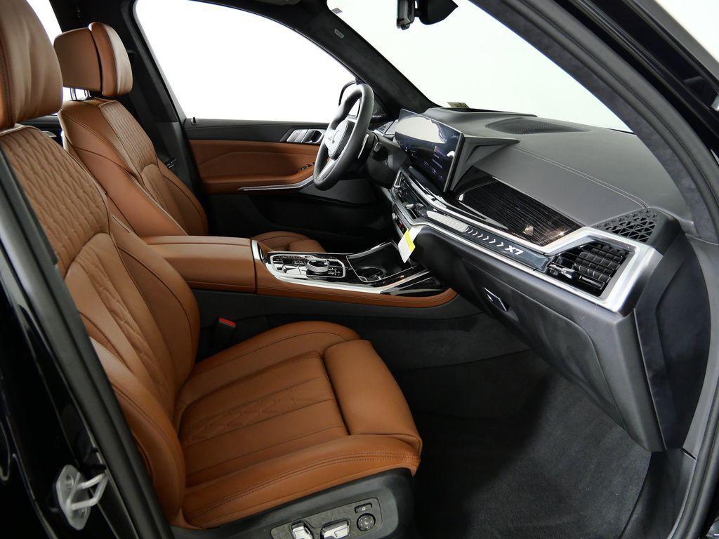 new 2026 BMW X7 car, priced at $104,460