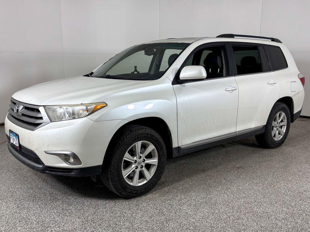 used 2011 Toyota Highlander car, priced at $9,600