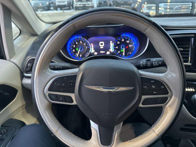 used 2020 Chrysler Pacifica car, priced at $11,499