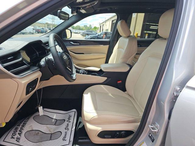 used 2023 Jeep Grand Cherokee 4xe car, priced at $29,152