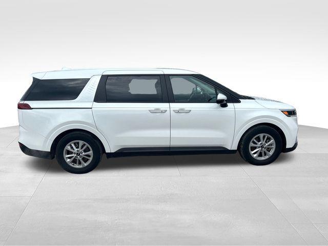 used 2024 Kia Carnival car, priced at $30,000