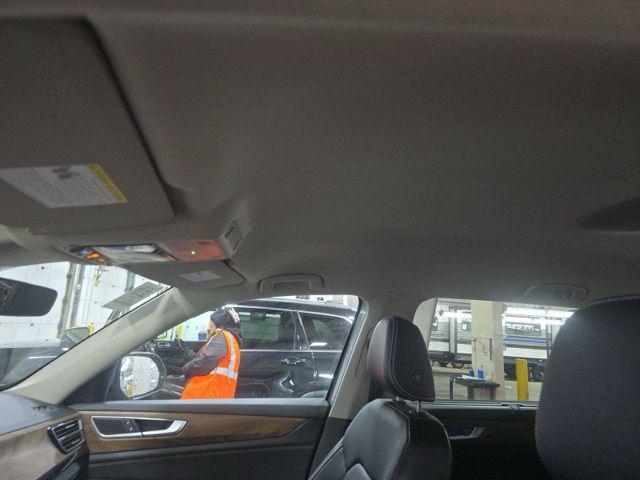 used 2025 Volkswagen Atlas car, priced at $31,260