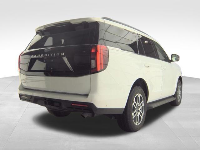 used 2025 Ford Expedition car, priced at $57,882