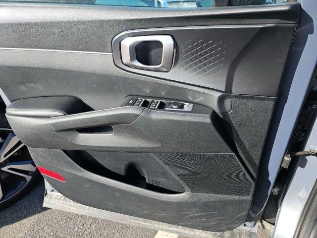 used 2024 Kia Sorento car, priced at $27,987