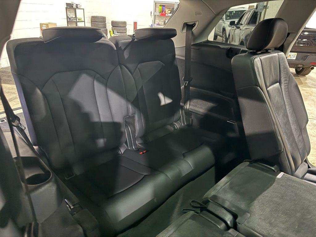 used 2021 Audi Q7 car, priced at $19,495