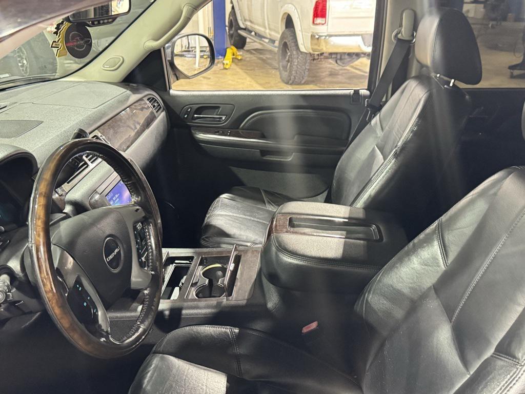 used 2008 GMC Yukon XL car, priced at $8,695