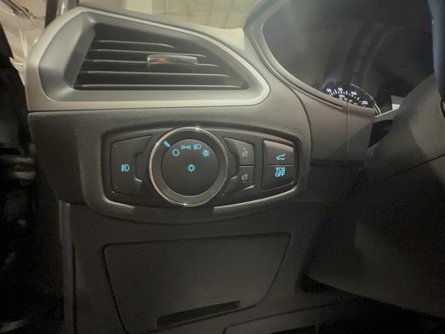 used 2022 Ford Edge car, priced at $25,438