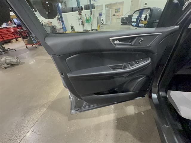 used 2022 Ford Edge car, priced at $25,438
