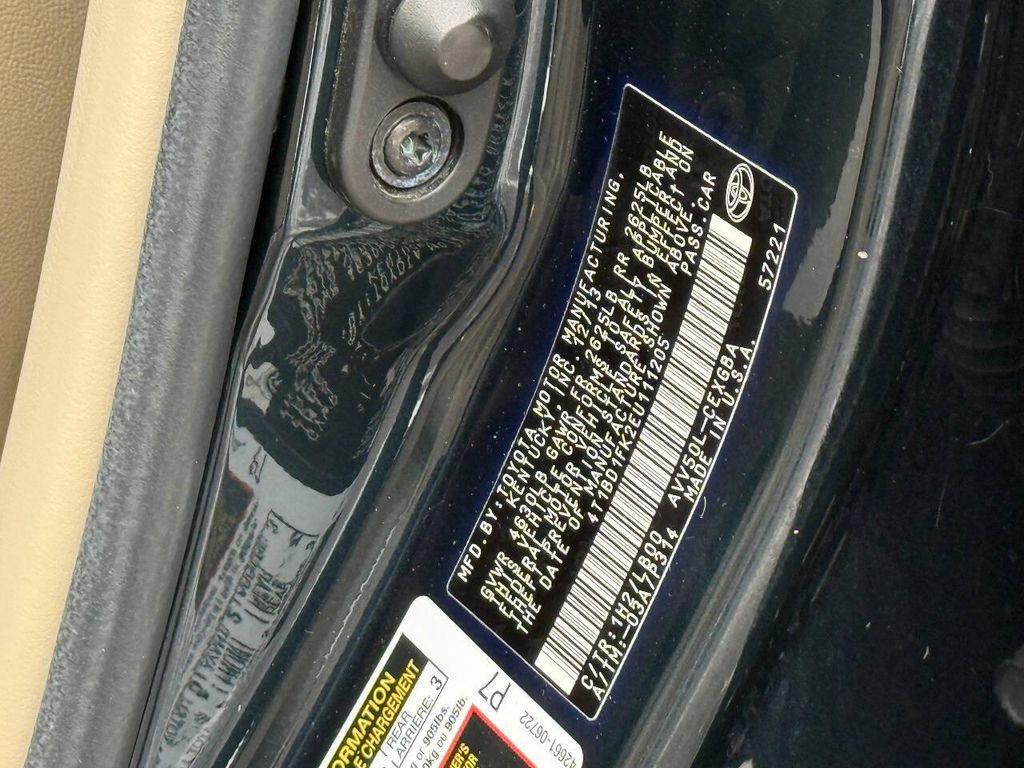 used 2014 Toyota Camry Hybrid car, priced at $9,999