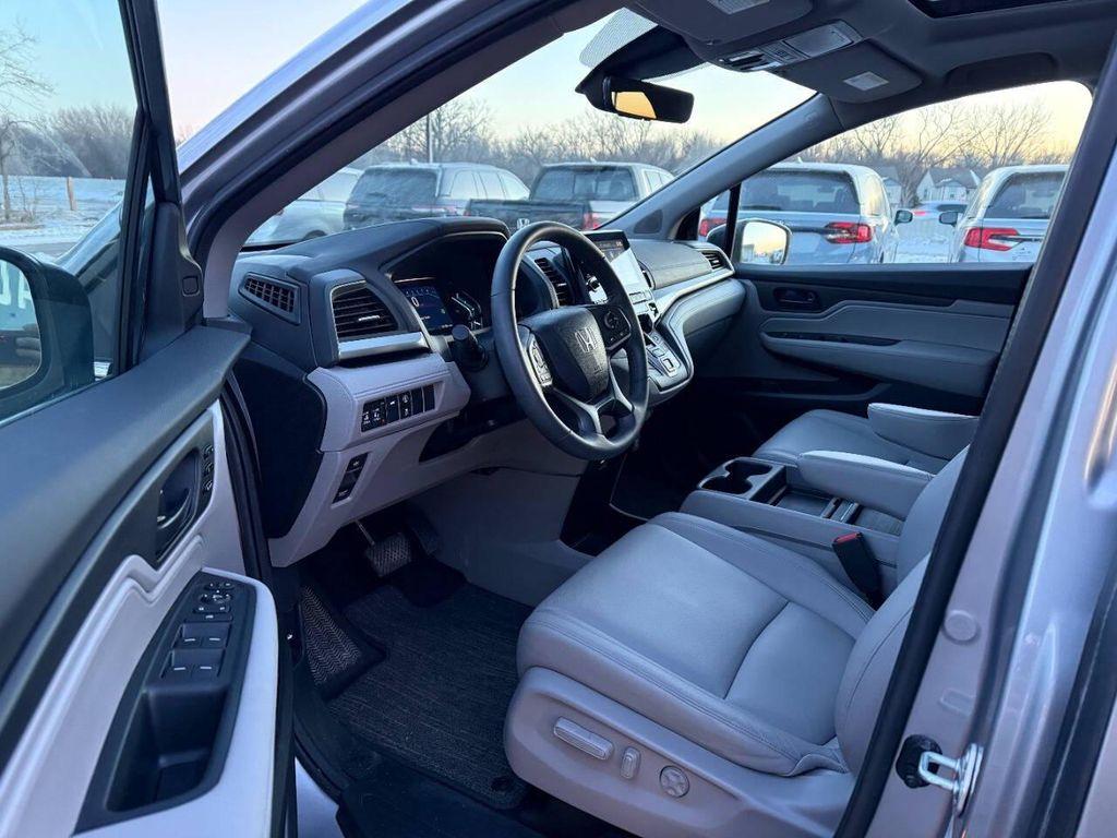 used 2024 Honda Odyssey car, priced at $26,999