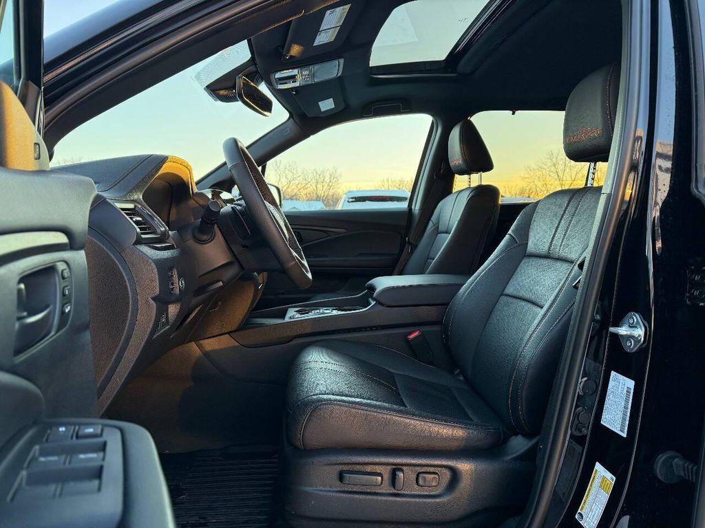 used 2025 Honda Passport car, priced at $29,999