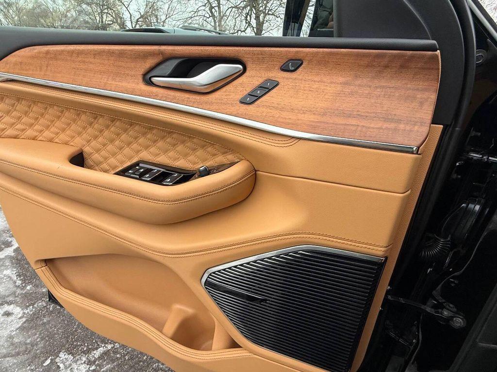 used 2024 Jeep Grand Cherokee car, priced at $29,999