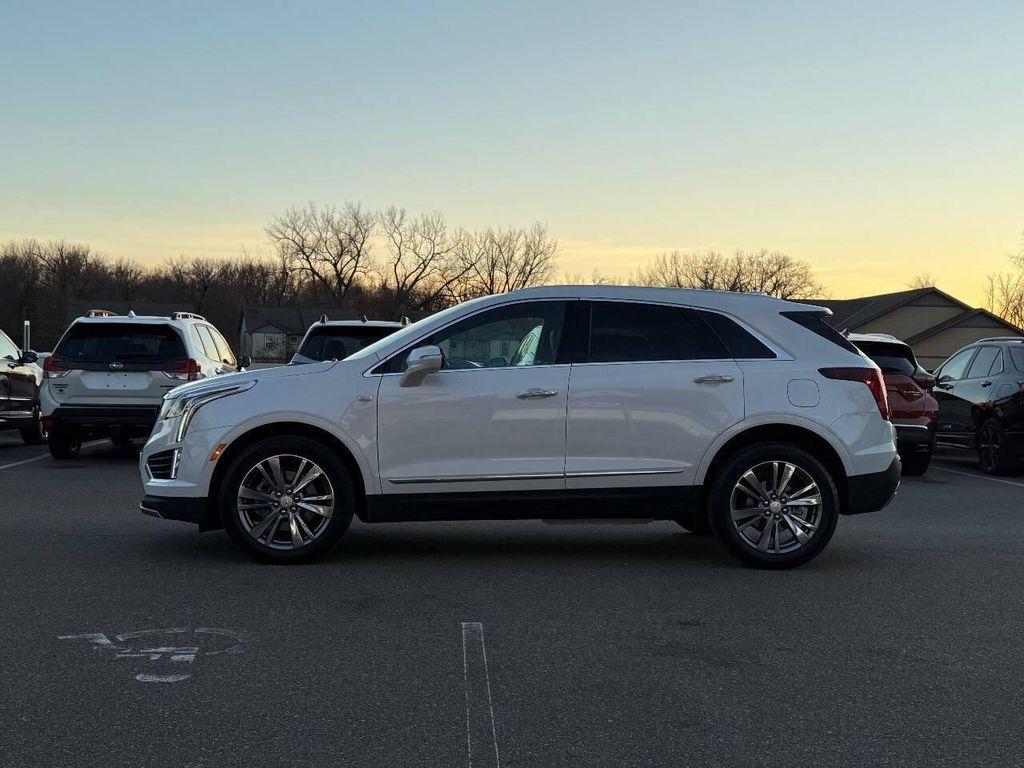 used 2024 Cadillac XT5 car, priced at $29,900