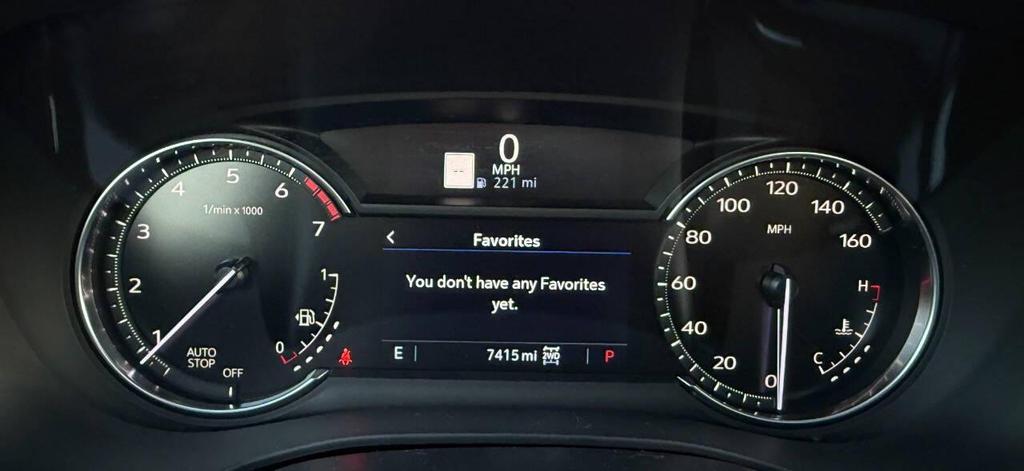 used 2025 Cadillac XT5 car, priced at $28,999